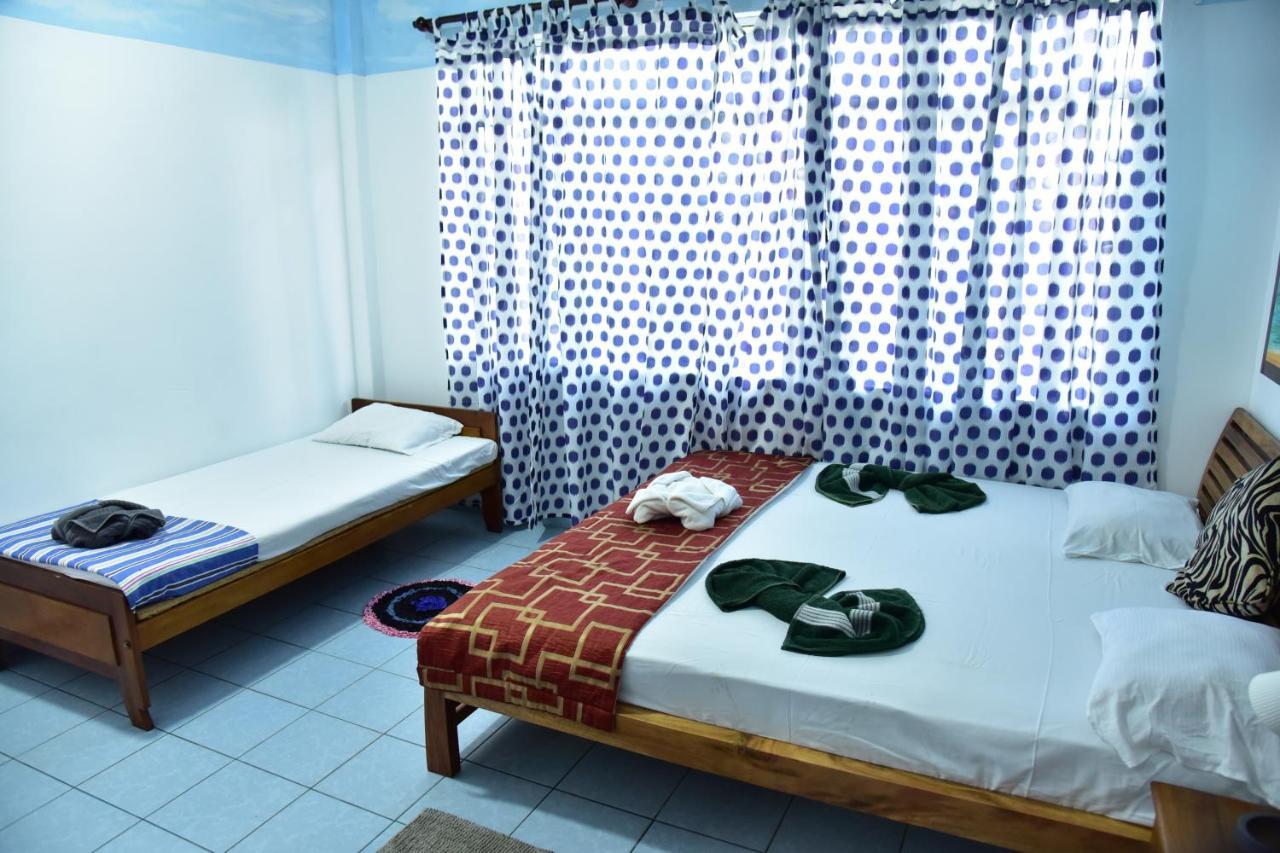 Hotel Happy Tuna Hikkaduwa Buitenkant foto