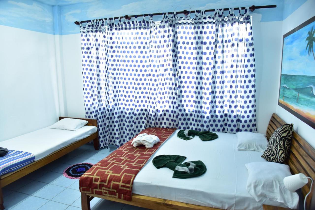 Hotel Happy Tuna Hikkaduwa Buitenkant foto