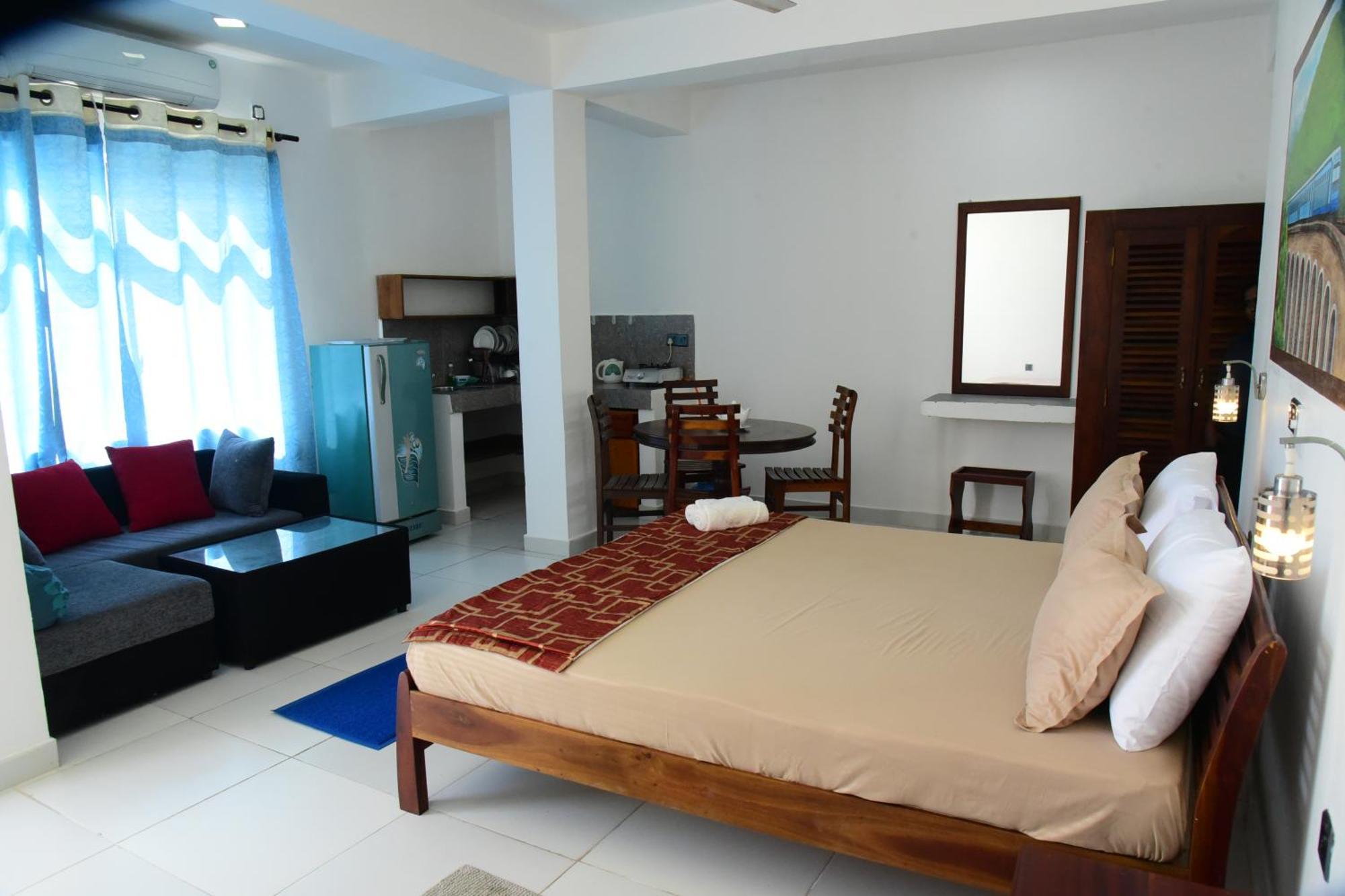Hotel Happy Tuna Hikkaduwa Buitenkant foto