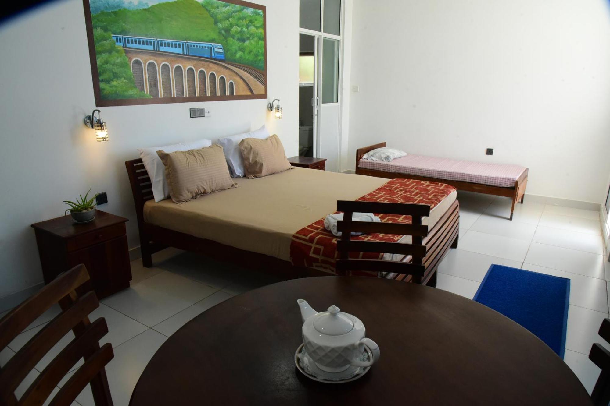 Hotel Happy Tuna Hikkaduwa Buitenkant foto