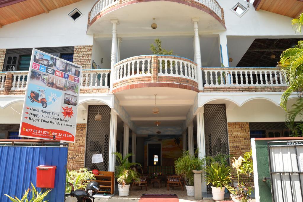 Hotel Happy Tuna Hikkaduwa Buitenkant foto