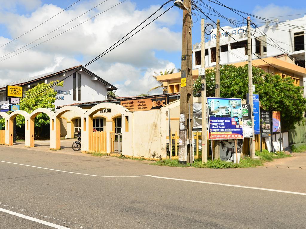 Hotel Happy Tuna Hikkaduwa Buitenkant foto