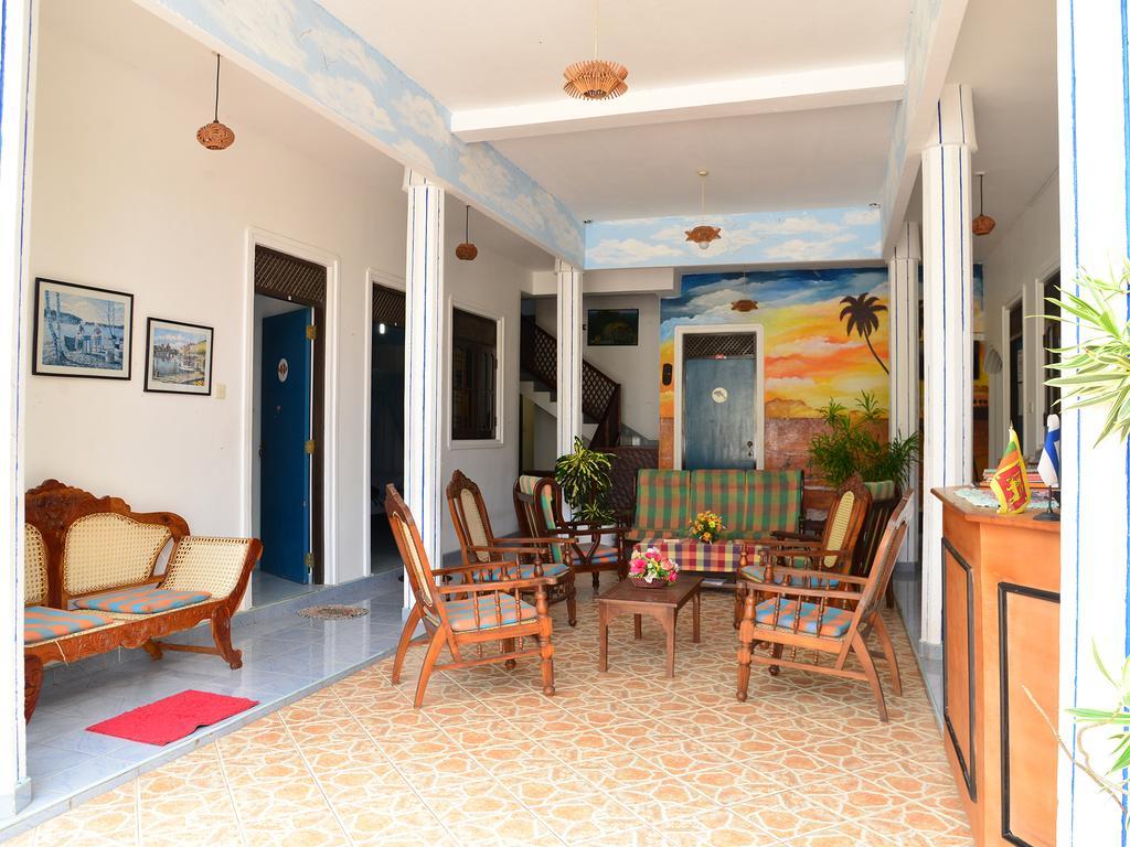 Hotel Happy Tuna Hikkaduwa Buitenkant foto