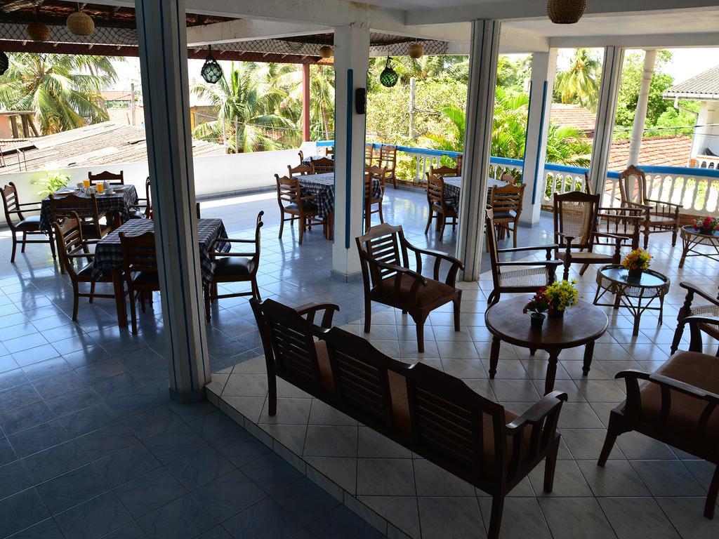 Hotel Happy Tuna Hikkaduwa Buitenkant foto