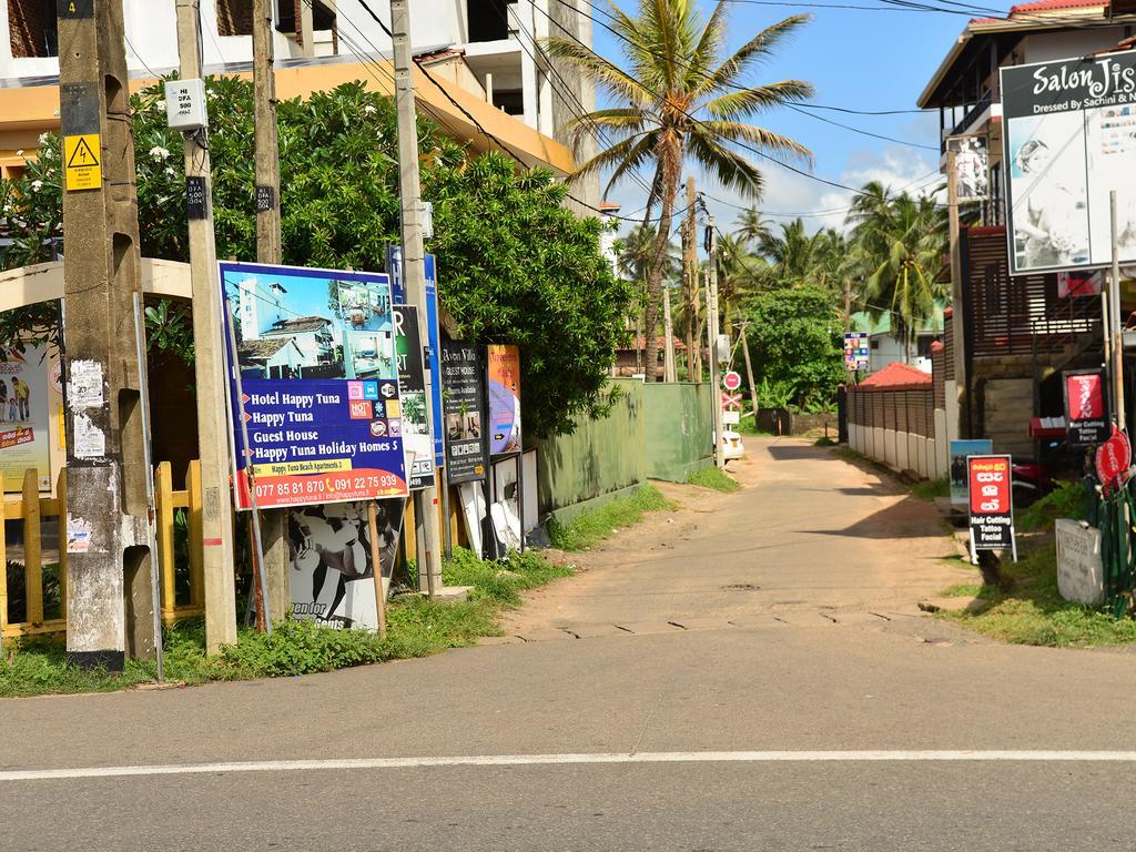 Hotel Happy Tuna Hikkaduwa Buitenkant foto