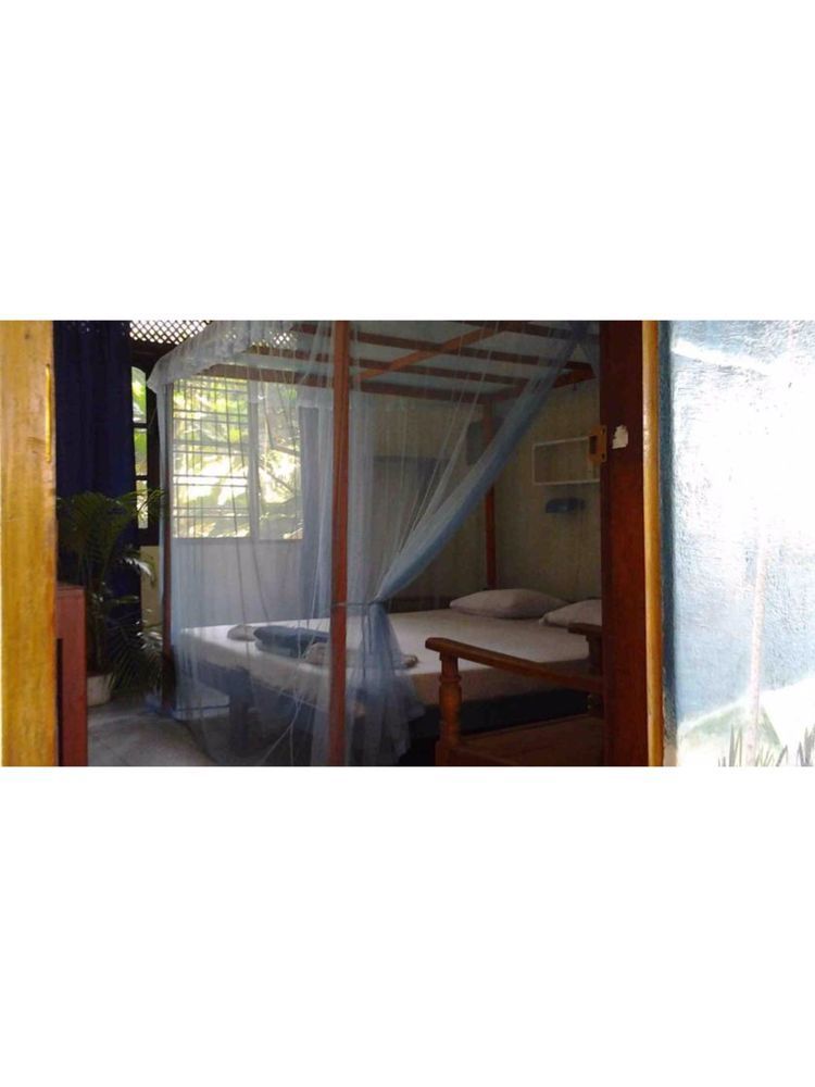 Hotel Happy Tuna Hikkaduwa Buitenkant foto